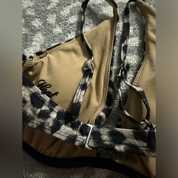 Cheetah Print Bikini Top - Picture 5 of 6